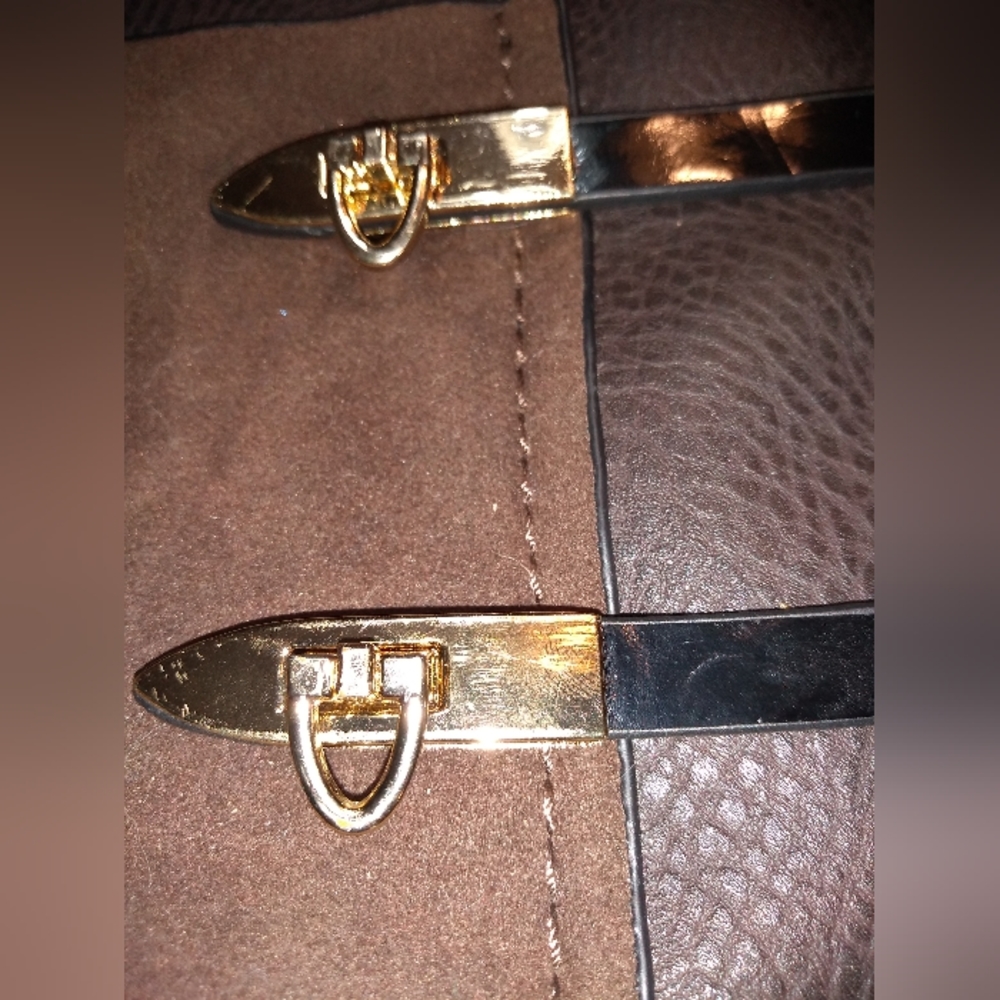 Gussaci Crossbody Purse, Brown, Adjustable Strap, Two Interior Compartme… - Picture 5 of 13
